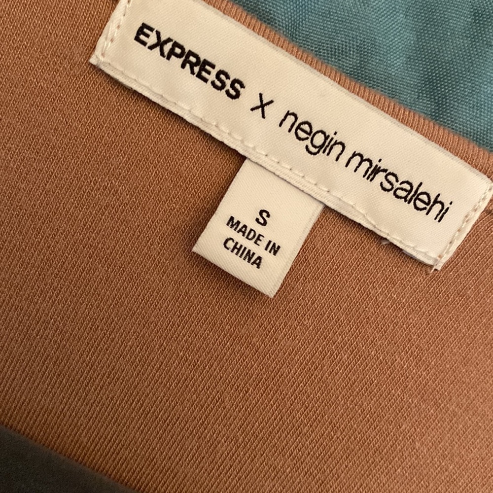 Express x negin mirsalehi, size S, tan bodysuit. Never worn, brand new! - Picture 4 of 4